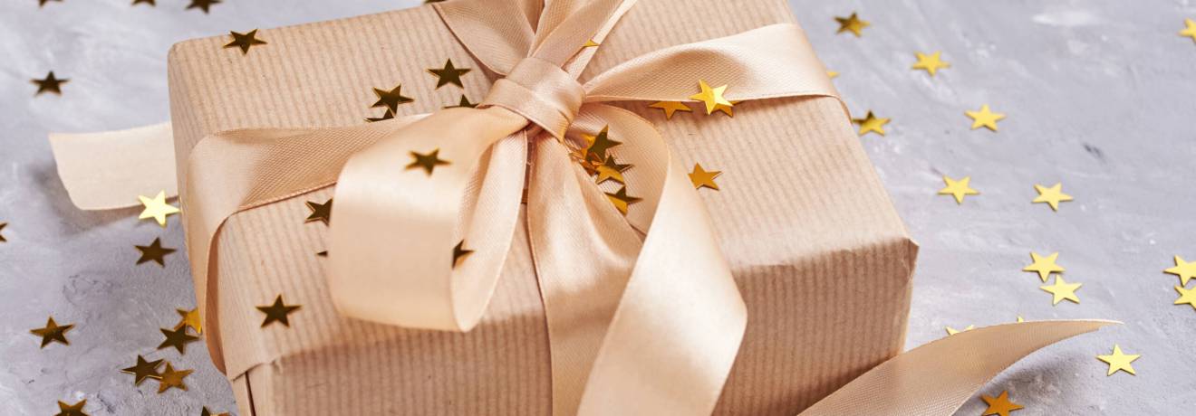 welche tradition haben weihnachtsgeschenke und wo kommt der brauch her scaled welche tradition haben weihnachtsgeschenke und wo kommt der brauch her scaled